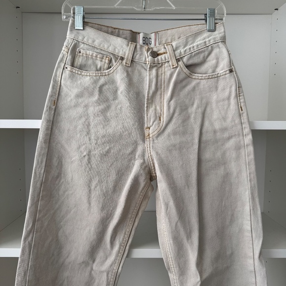 URBAN OUTFITTERS BDG High Waisted Cowboy Jeans in Cream - Picture 5 of 10